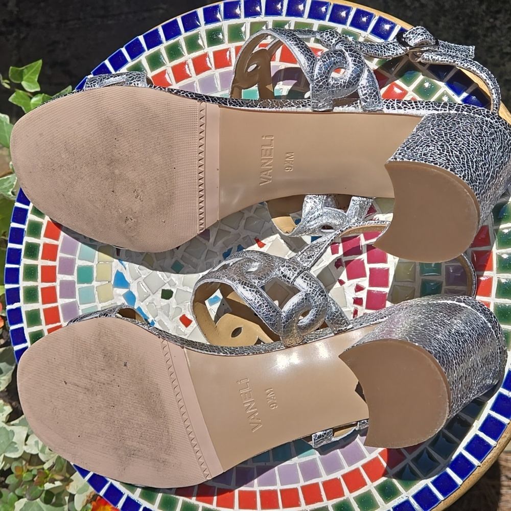VANELi Slingback Chunky Heel Sandals - Picture 10 of 14